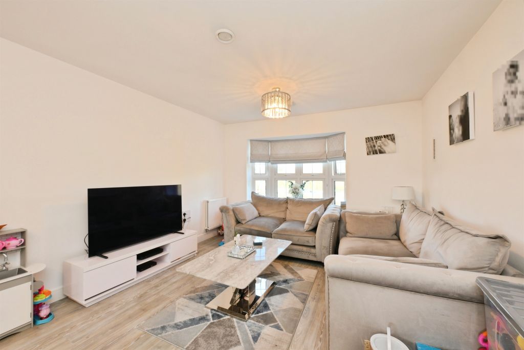 Additional image 3 of 2 bed flat for saleMoye Close, Hoddesdon EN11