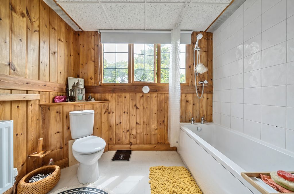 Additional image 29 of 4 bed detached house for saleHindhead, Surrey GU26