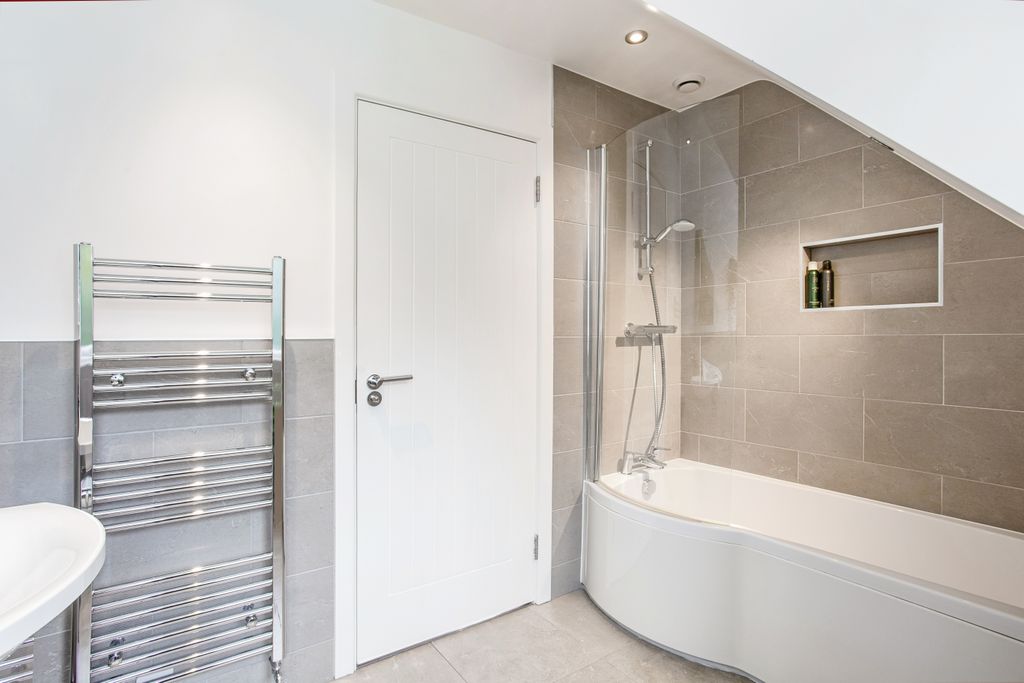 Additional image 17 of 5 bed detached house for saleHigh Road, Waterford, Hertford SG14