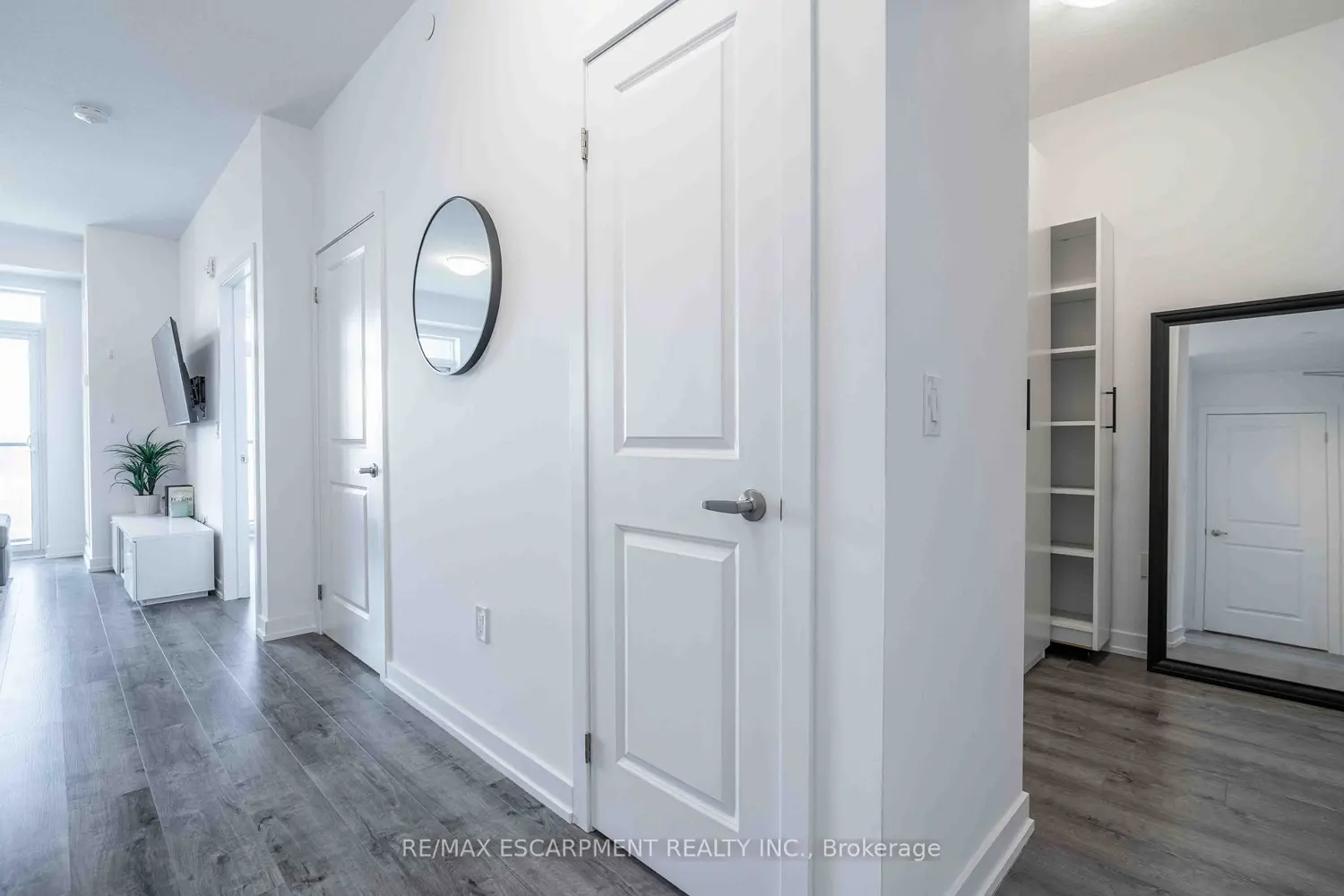 Additional image 4 of 5055 Greenlane Road 541