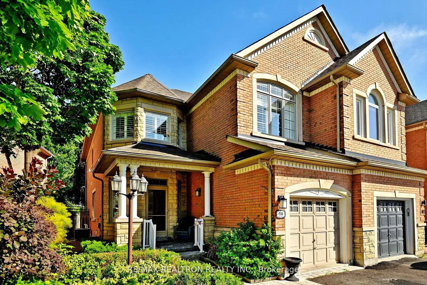 100 Kingsbridge Circle