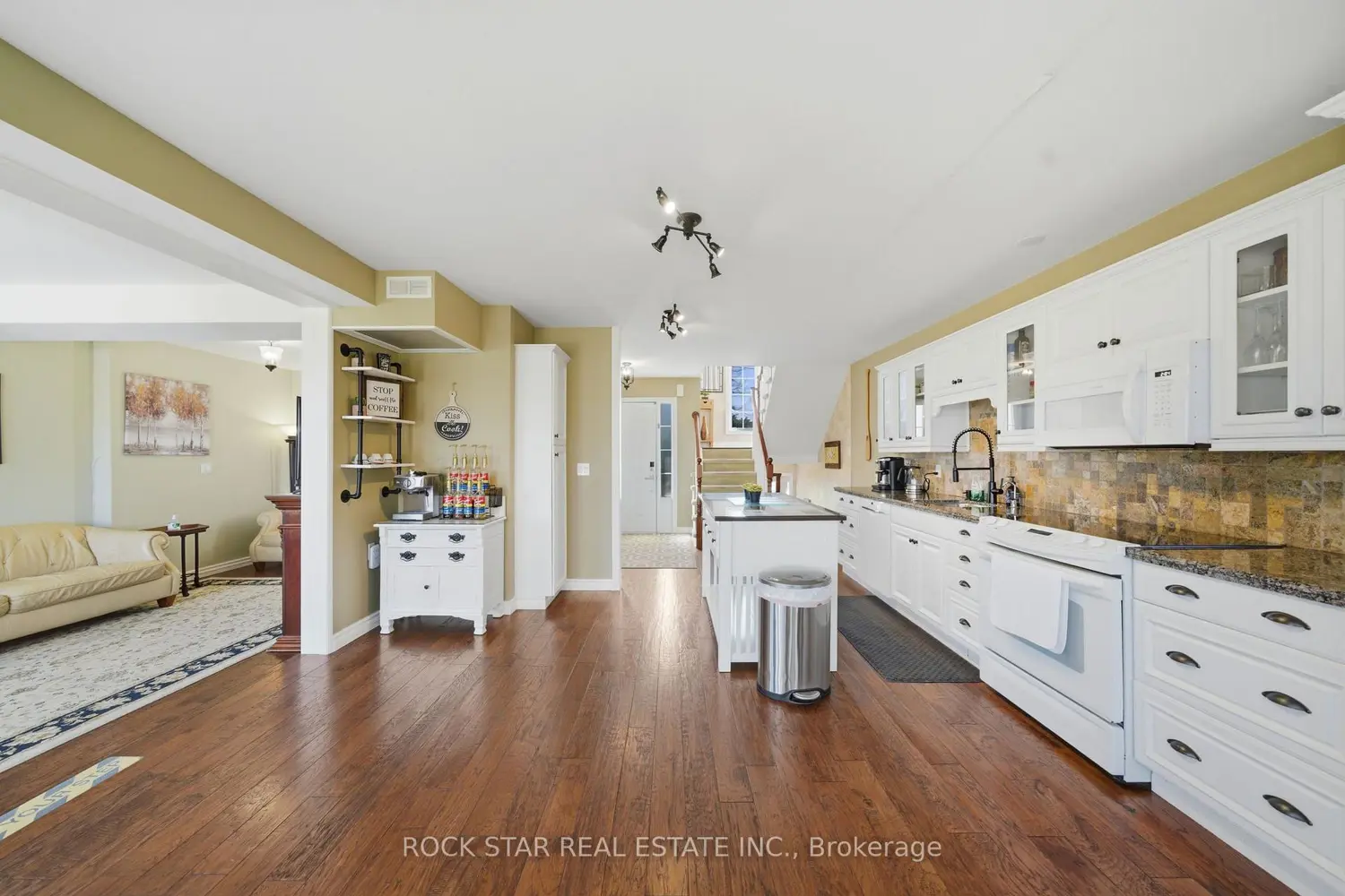 72 Martindale Road photo 5
