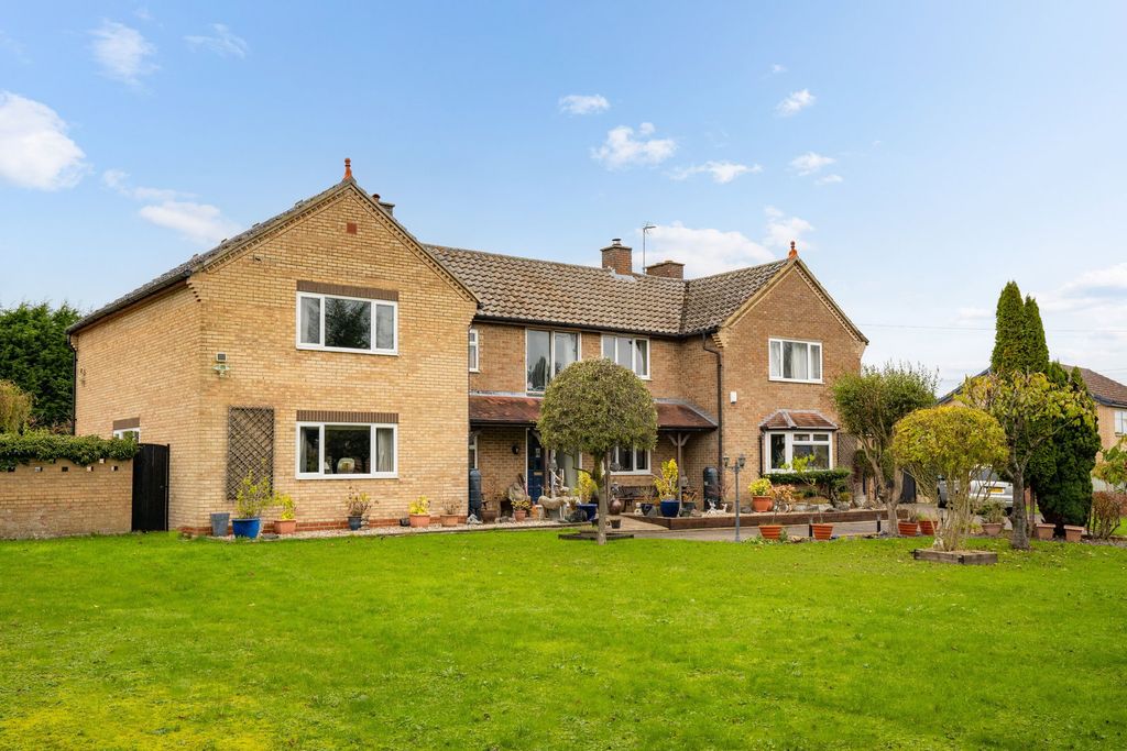 6 bed detached house for saleBurton End, Haverhill CB9