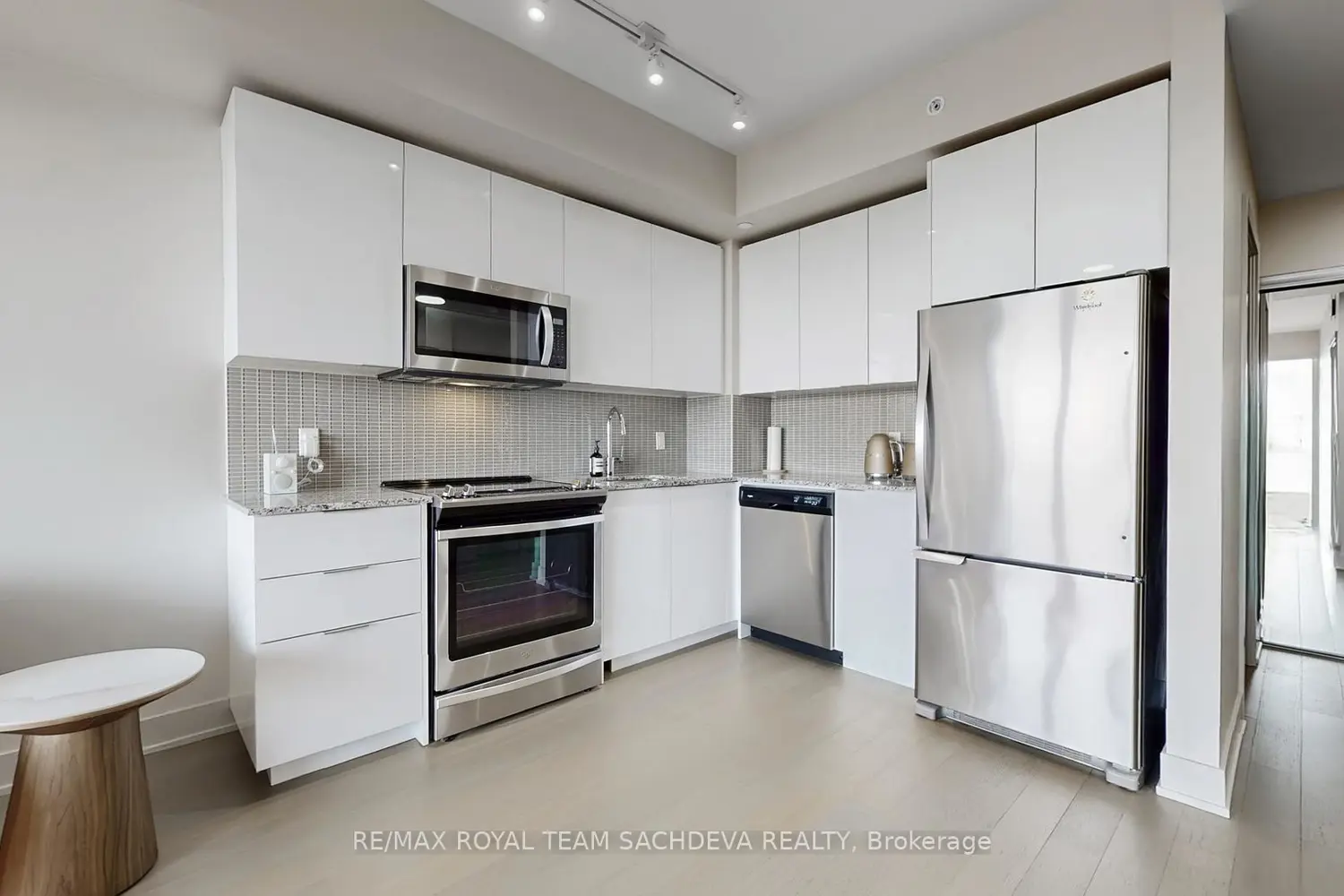 30 Shore Breeze Drive 5810 photo 2