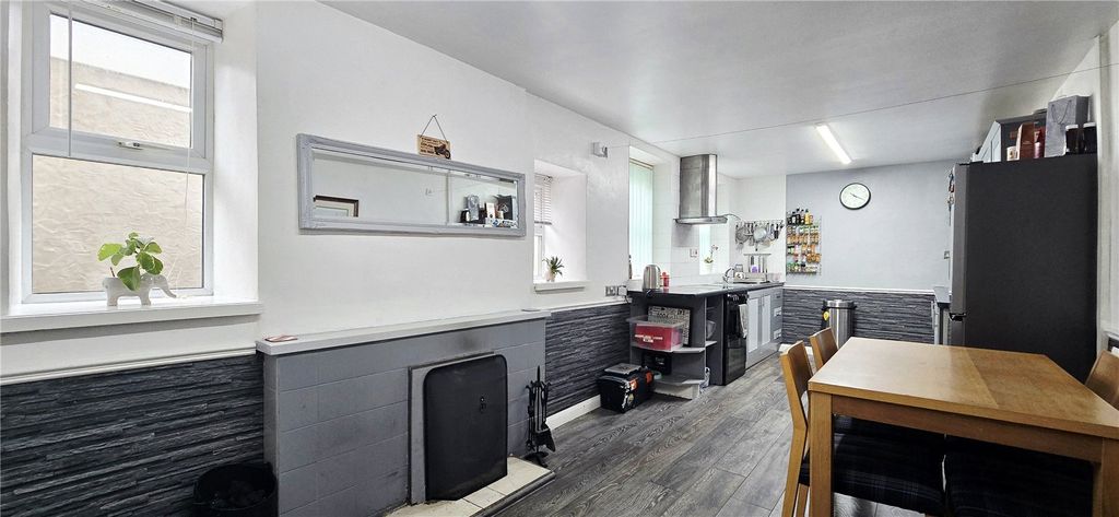 Additional image 4 of 6 bed terraced house for salePorthyfelin, Holyhead, Isle Of Anglesey LL65