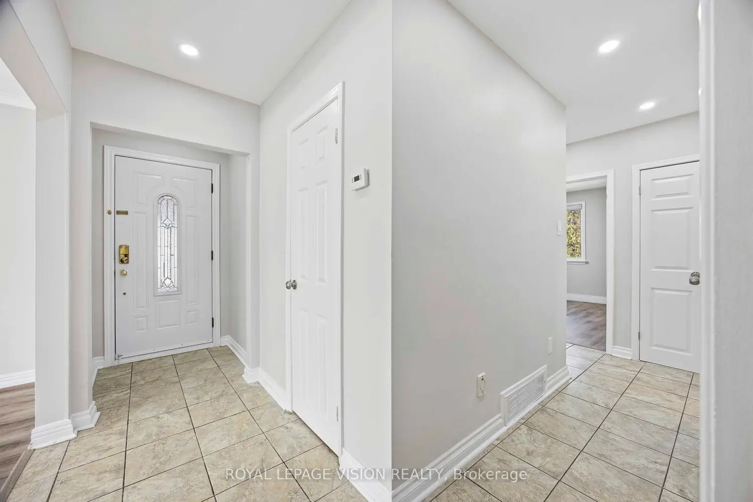 126 Milford Haven Drive photo 3