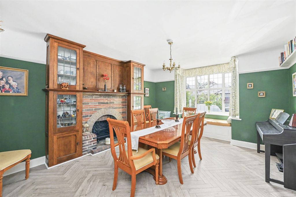 Additional image 3 of 5 bed detached house for saleBowers Way, Harpenden AL5