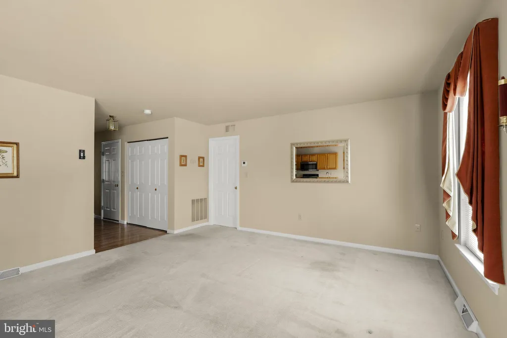 Additional image 7 of 12 Pebble Creek Drive, Lititz, PA 17543