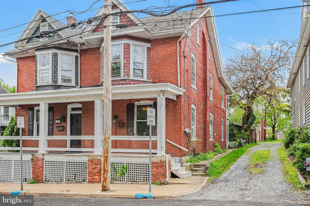 Additional image 2 of 122 S Cedar Street, Lititz, PA 17543