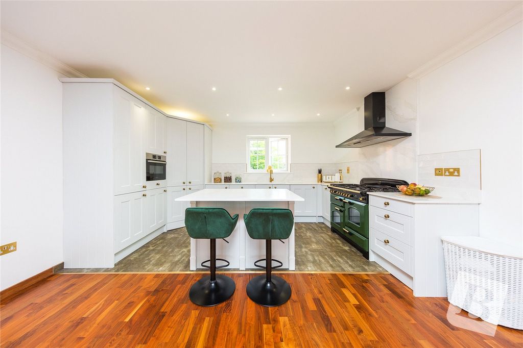 Additional image 4 of 1 bed flat for saleTilia Court, 1 Berther Road, Hornchurch RM11