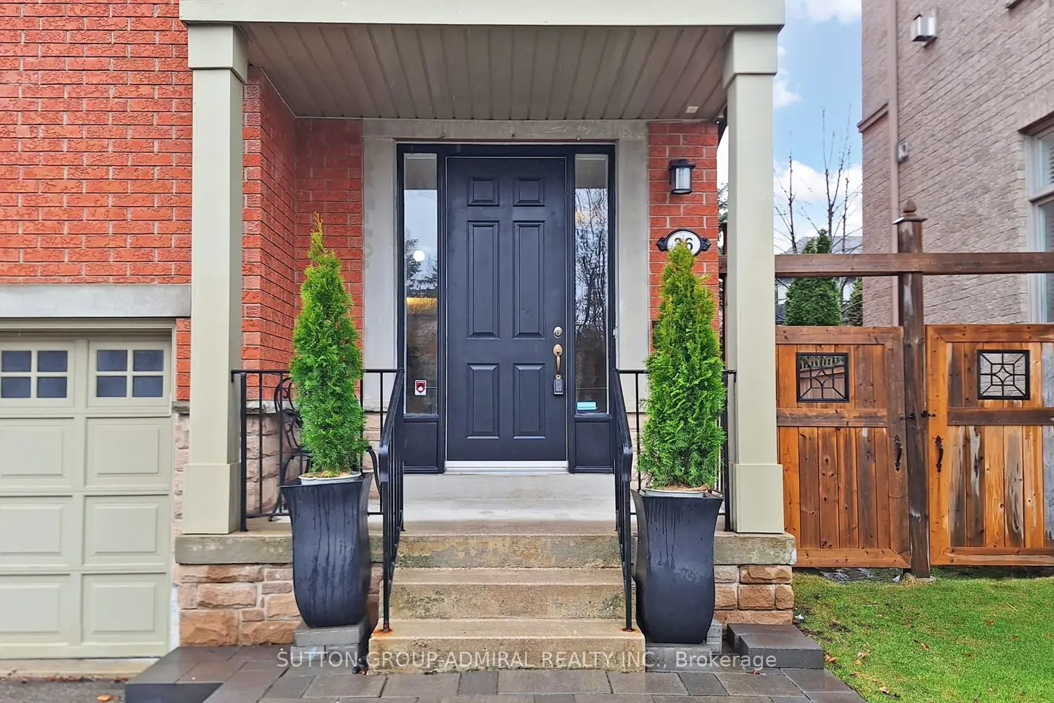 36 Helen Street photo 2