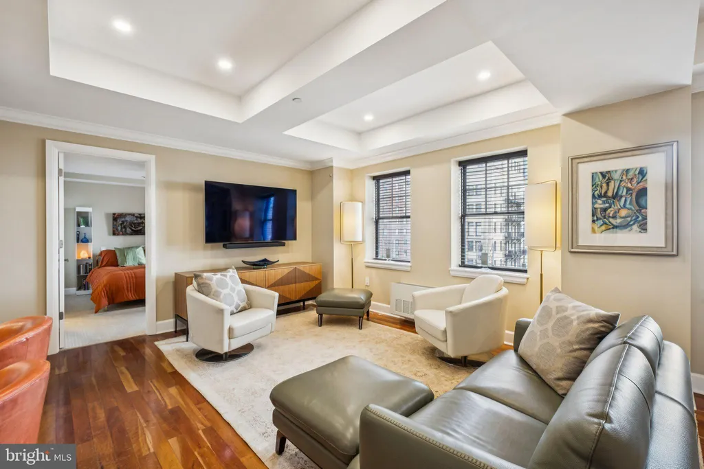 Additional image 2 of 1701 Locust Street Unit 1512, Philadelphia, PA 19103