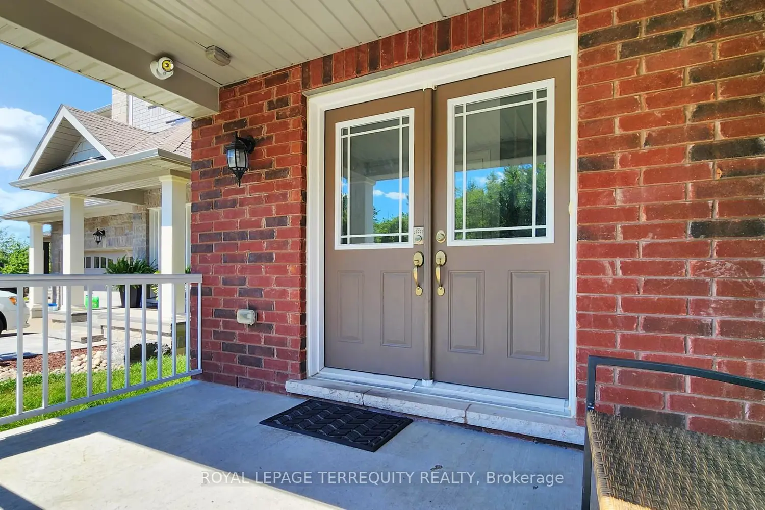 28 Richmond Park Drive photo 4