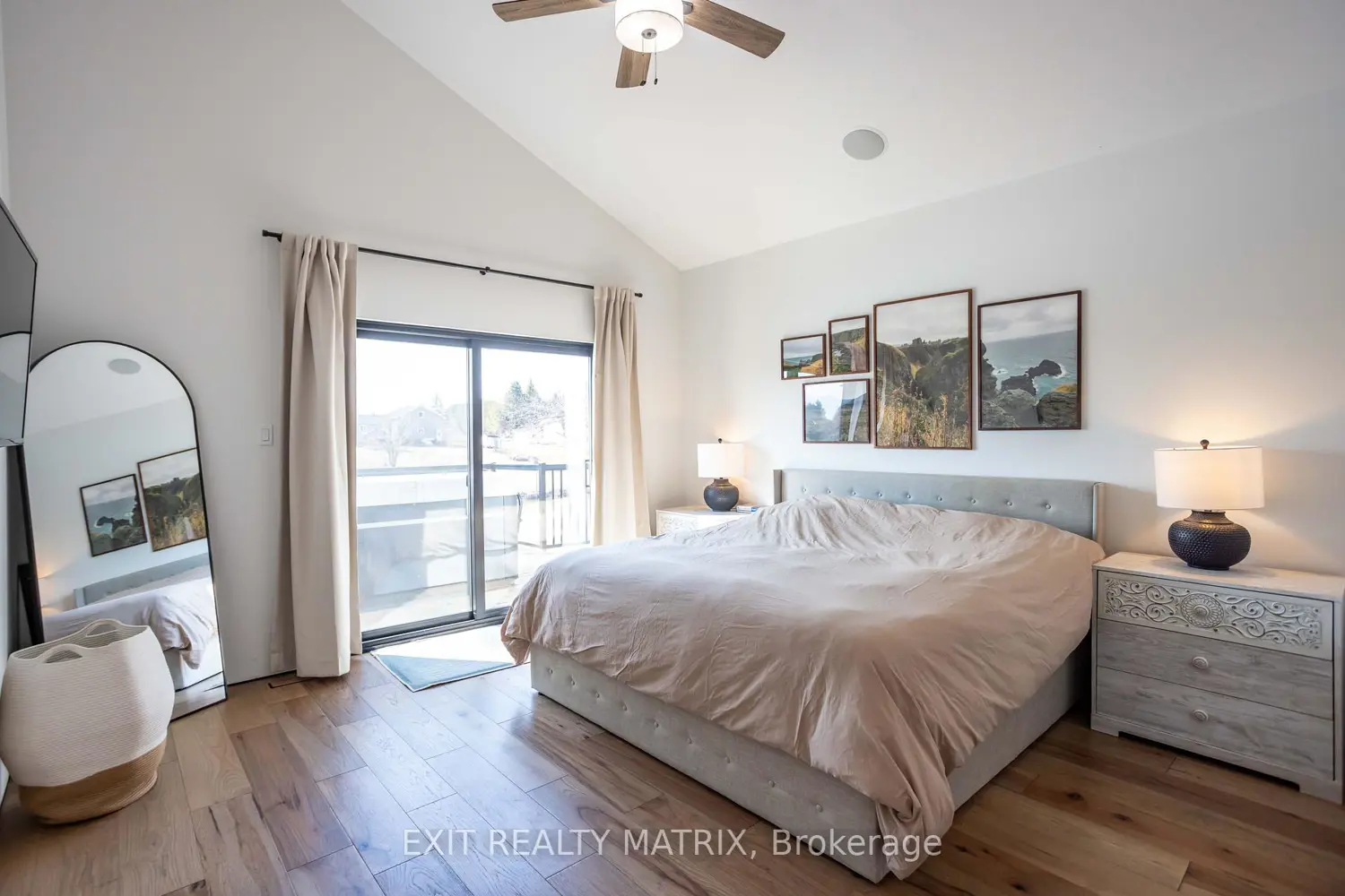 709 Lebrun Street photo 4
