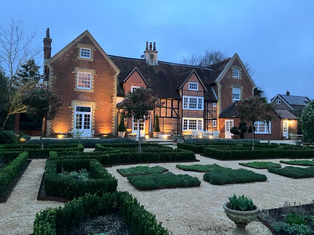 Additional image 38 of 5 bed property for saleOld Bedhampton, Hampshire PO9
