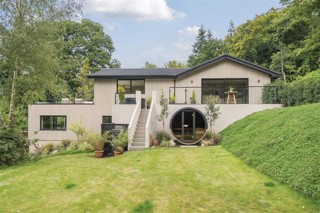 Additional image 33 of 5 bed detached house for saleChurt Road, Hindhead GU26