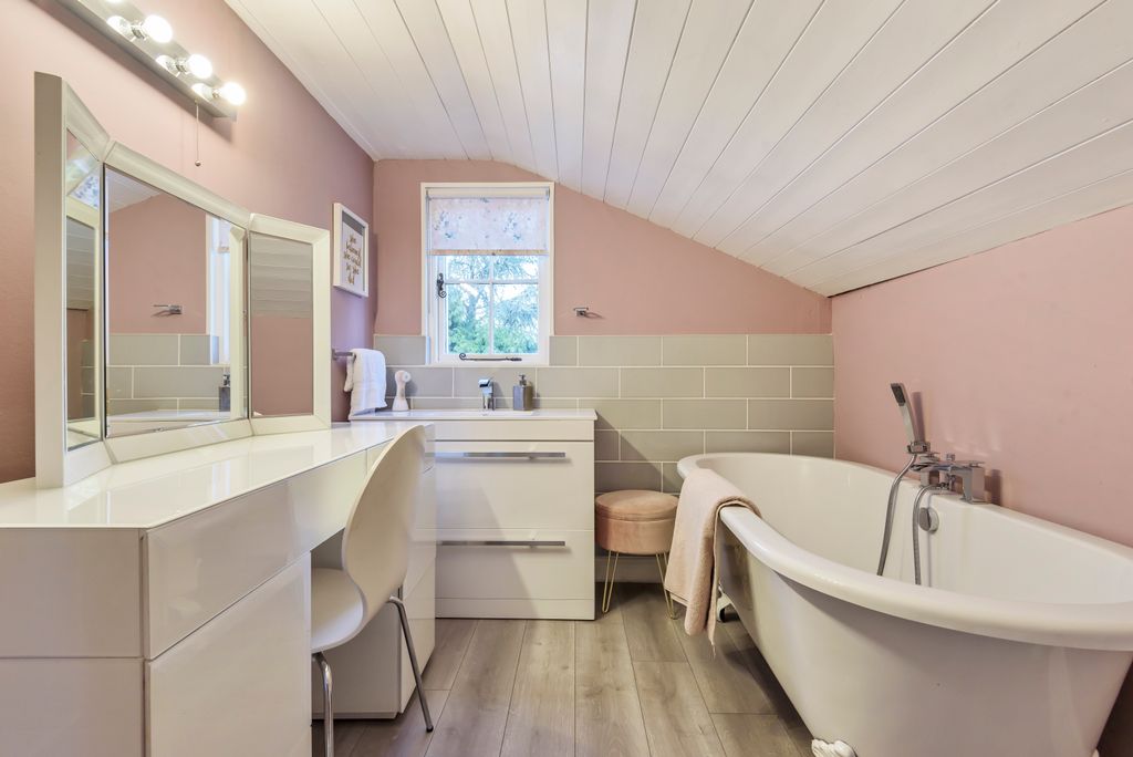 Additional image 10 of 6 bed detached house for saleHertingfordbury Road, Hertford SG14