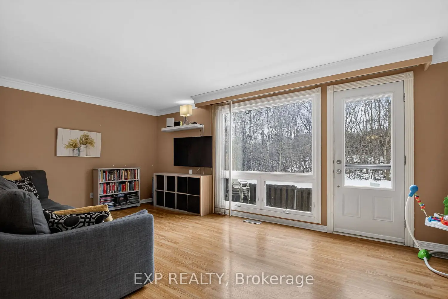 Additional image 3 of 42F Benlea Drive 70