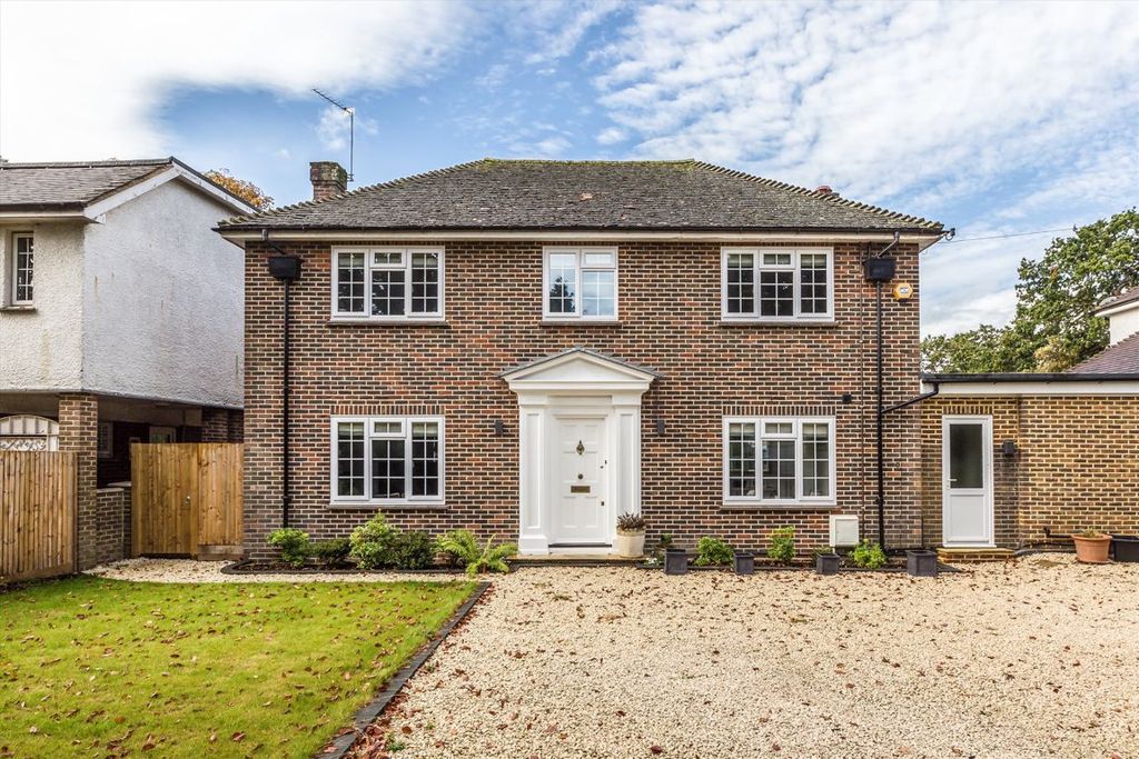 4 bed detached house for saleMarlborough Road, Hampton TW12