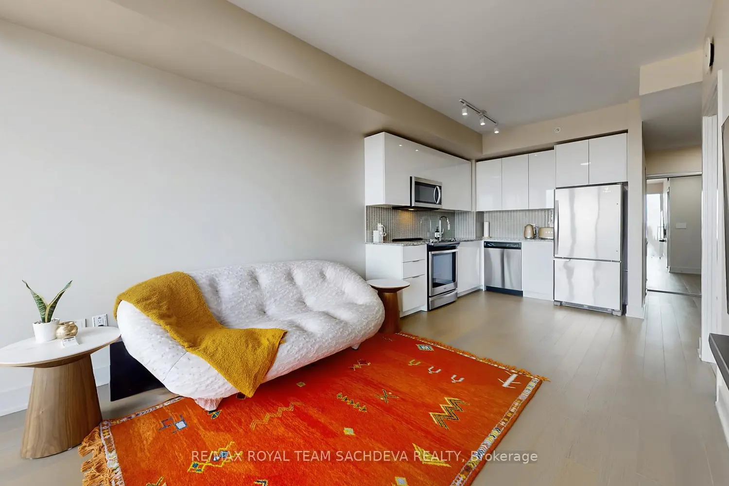 30 Shore Breeze Drive 5810