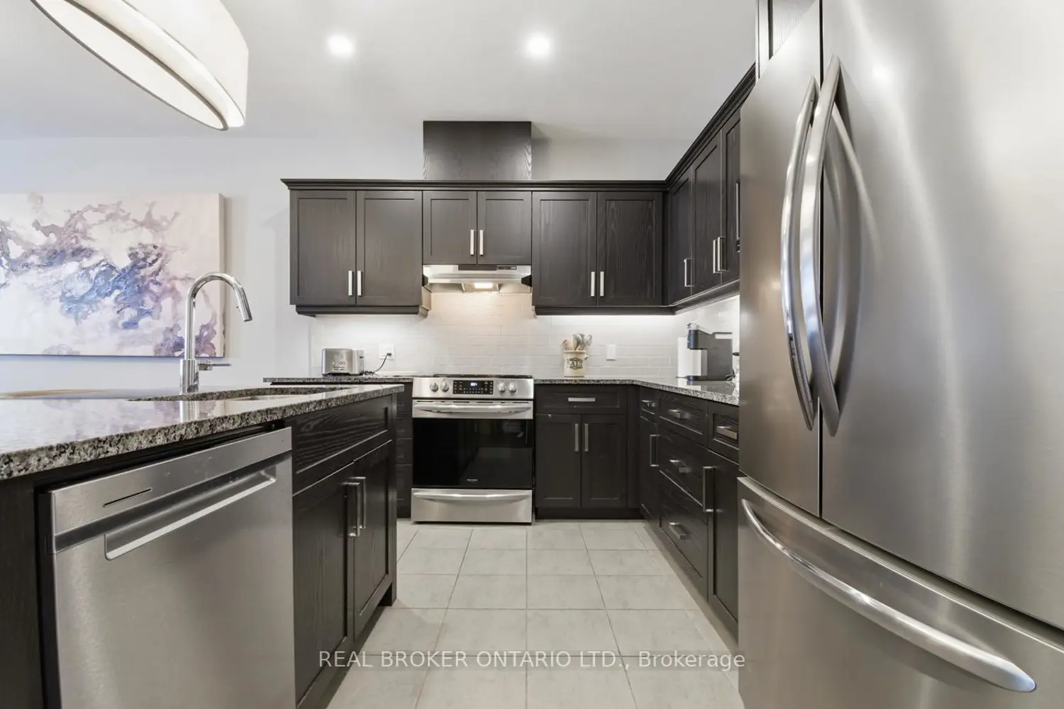 18 Borden Trail photo 4