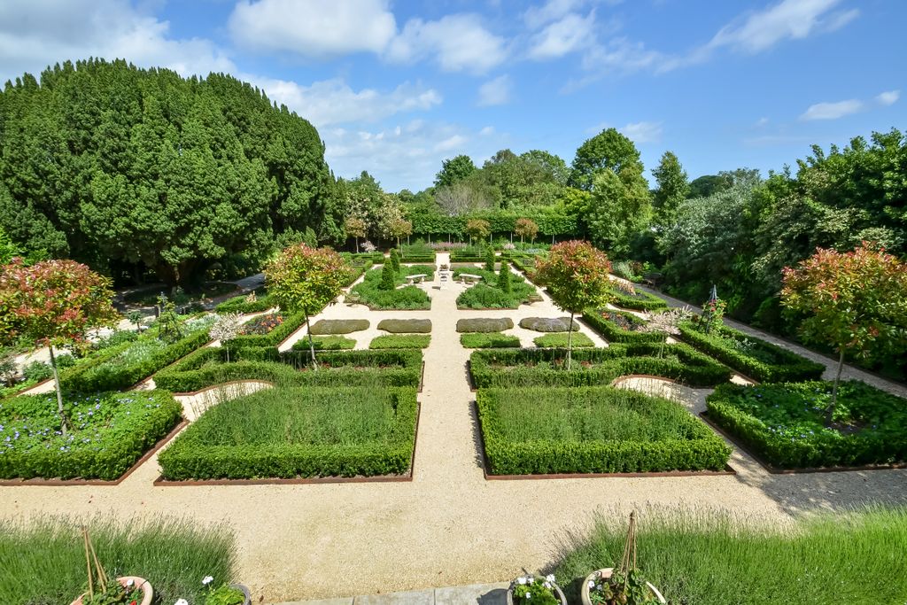 Additional image 28 of 5 bed property for saleOld Bedhampton, Hampshire PO9