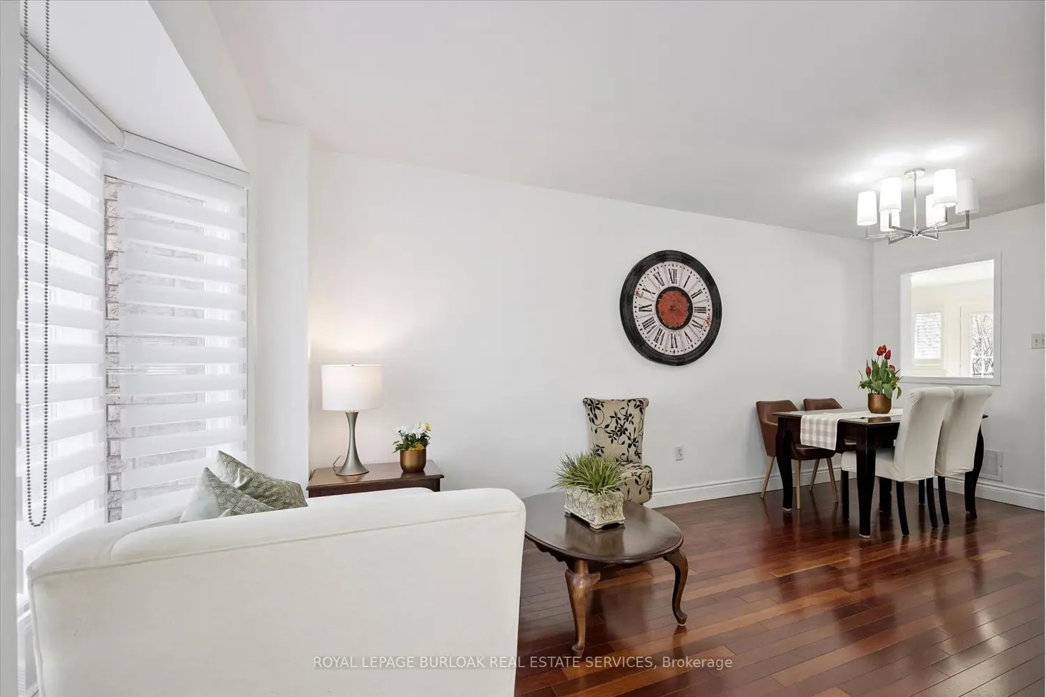 5147 Ravine Crescent photo 4