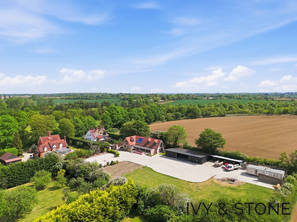 3 bed detached house for saleChalk Lane, Harlow, Essex CM17