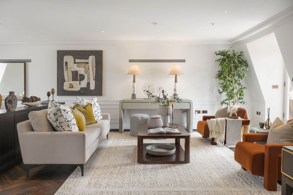 3 bed flat for saleCharles Street, London, 5 W1J