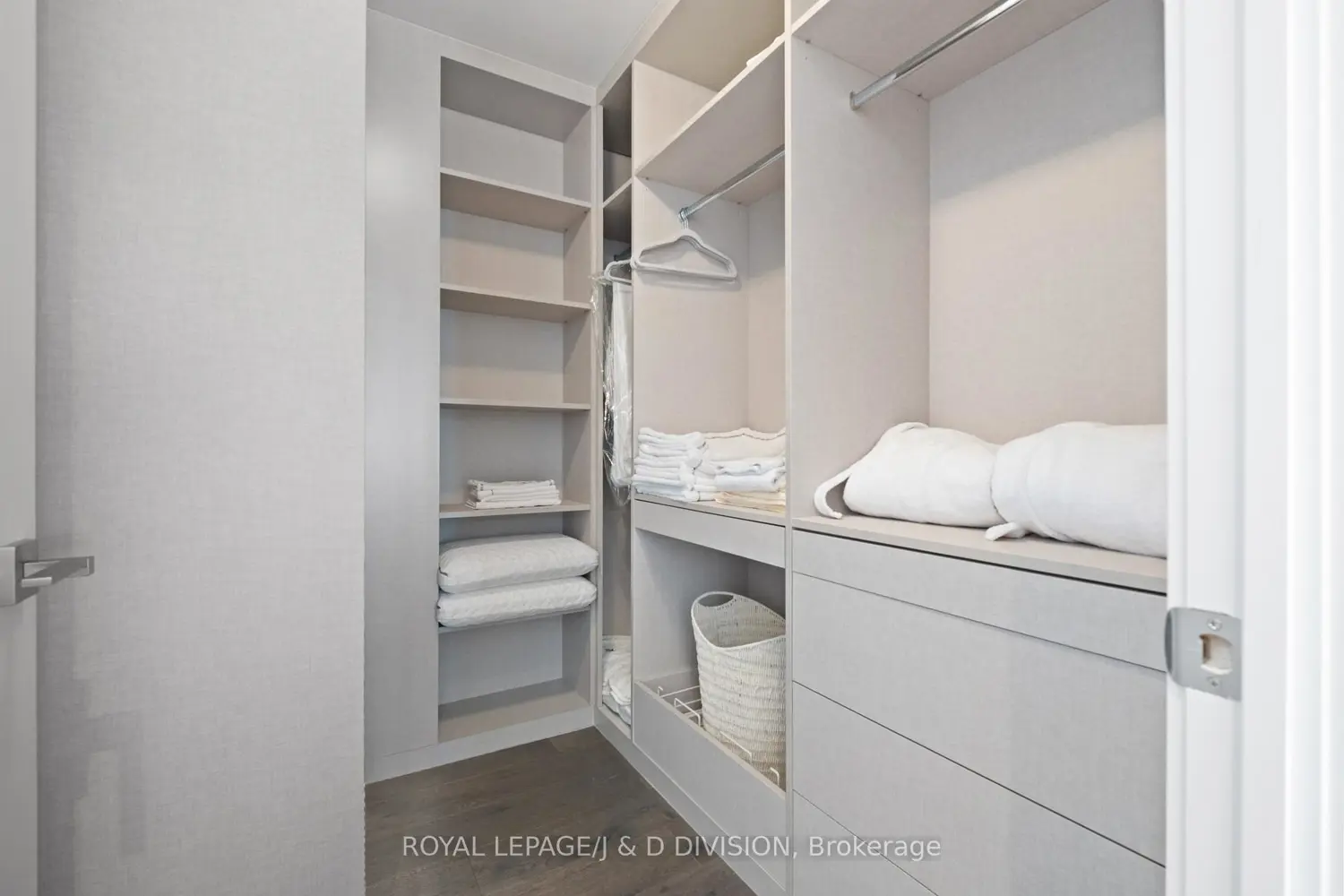 Additional image 13 of 50 Charles Street Ph 02 (5502)