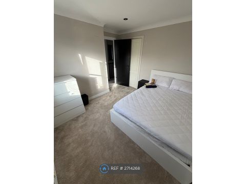 Turnbury Close, London SE28, Room to rent