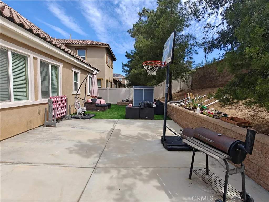10420 Meadow Lark Ave, Moreno Valley, CA 92557