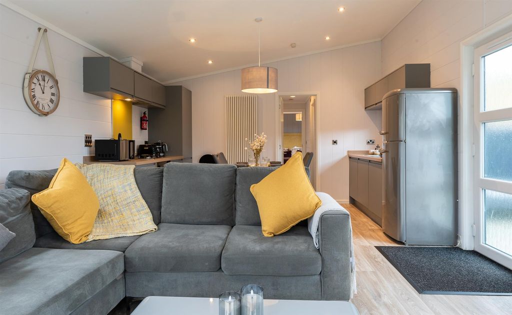 Additional image 3 of 2 bed mobile/park home for saleAysgarth Lodges, Westholme Bank, Leyburn DL8