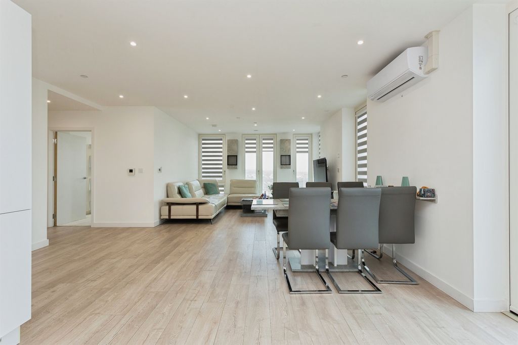 Additional image 11 of 3 bed flat for salePerceval Square, Harrow HA1