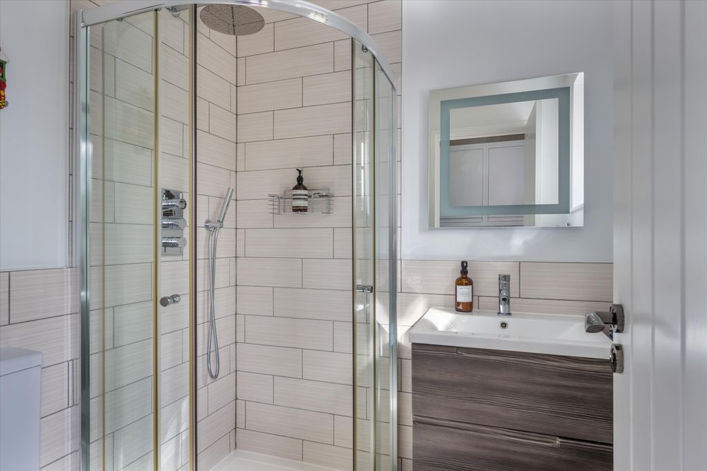 Additional image 27 of 5 bed detached house for saleHindhead Road, Haslemere, Surrey GU27