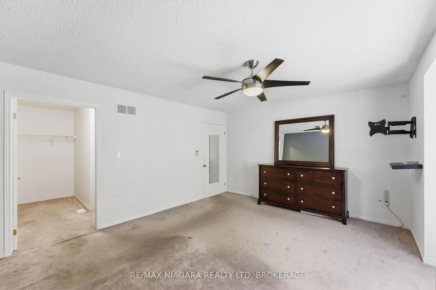 Additional image 13 of 2684 Mewburn Road 17