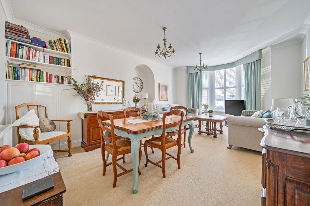 Additional image 3 of 2 bed flat for saleSinah Lane, Hayling Island PO11
