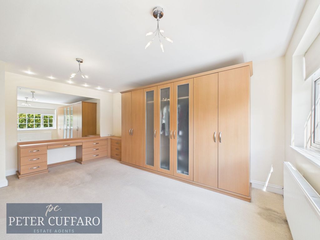 Additional image 14 of 4 bed detached house for saleWare Road, Hoddesdon EN11