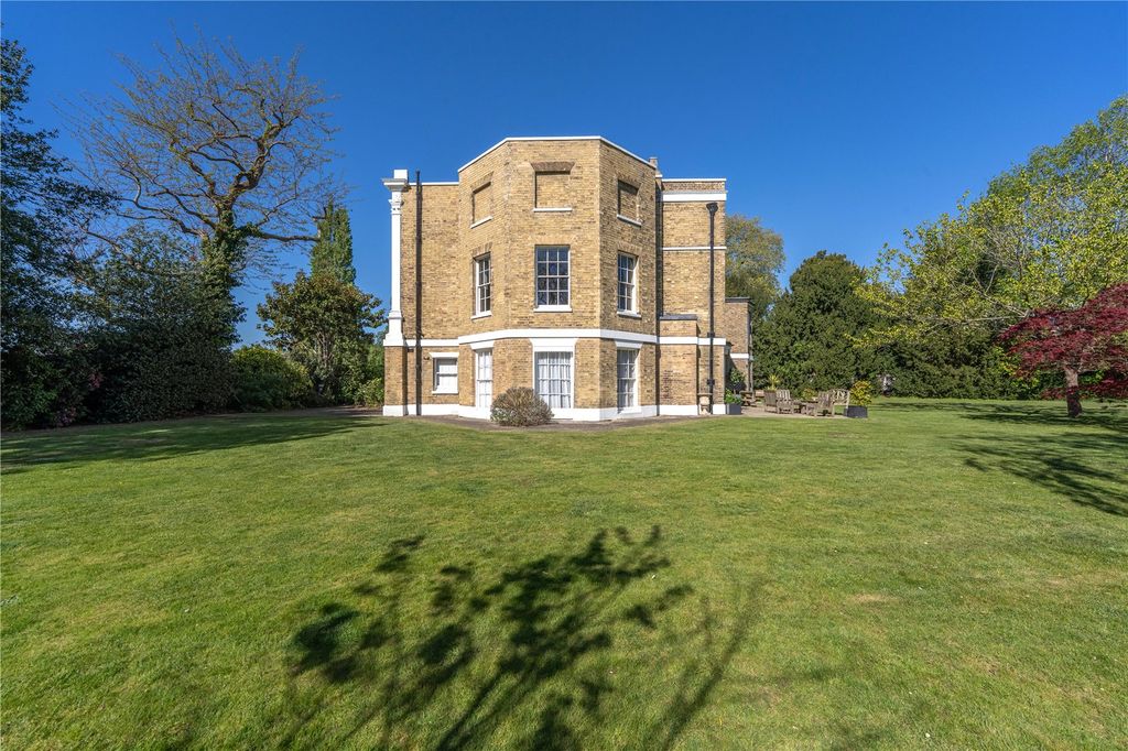 Additional image 14 of 2 bed flat for saleGarricks Villa, Hampton Court Road, Hampton, Middlesex TW12