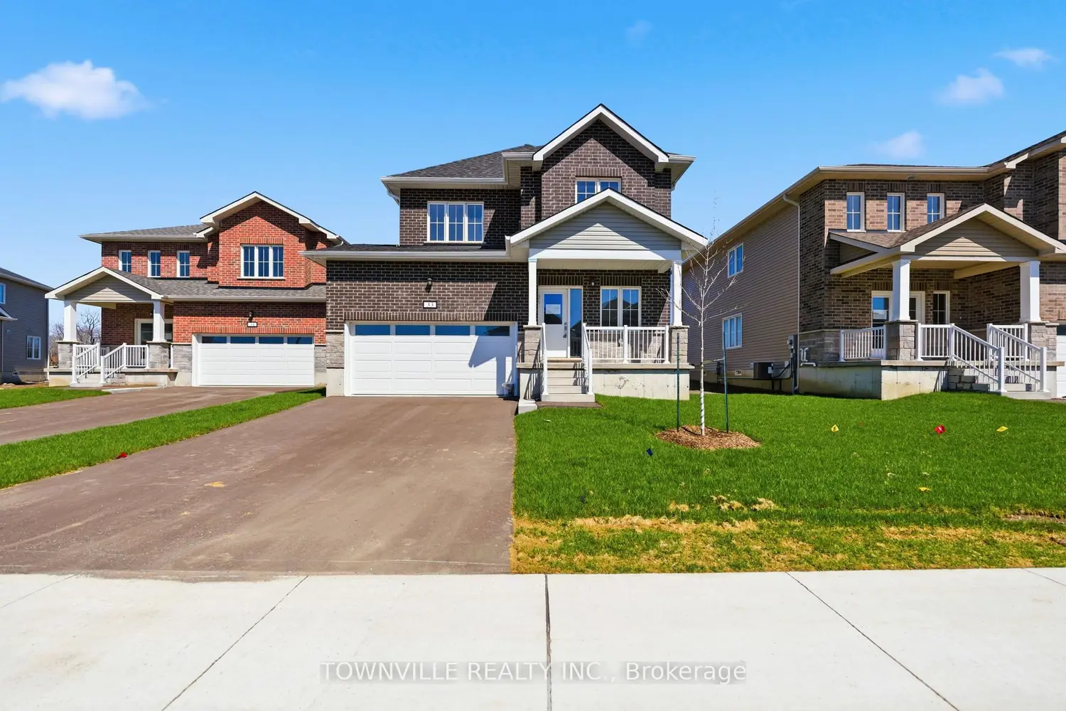 33 Bradden Crescent photo 2