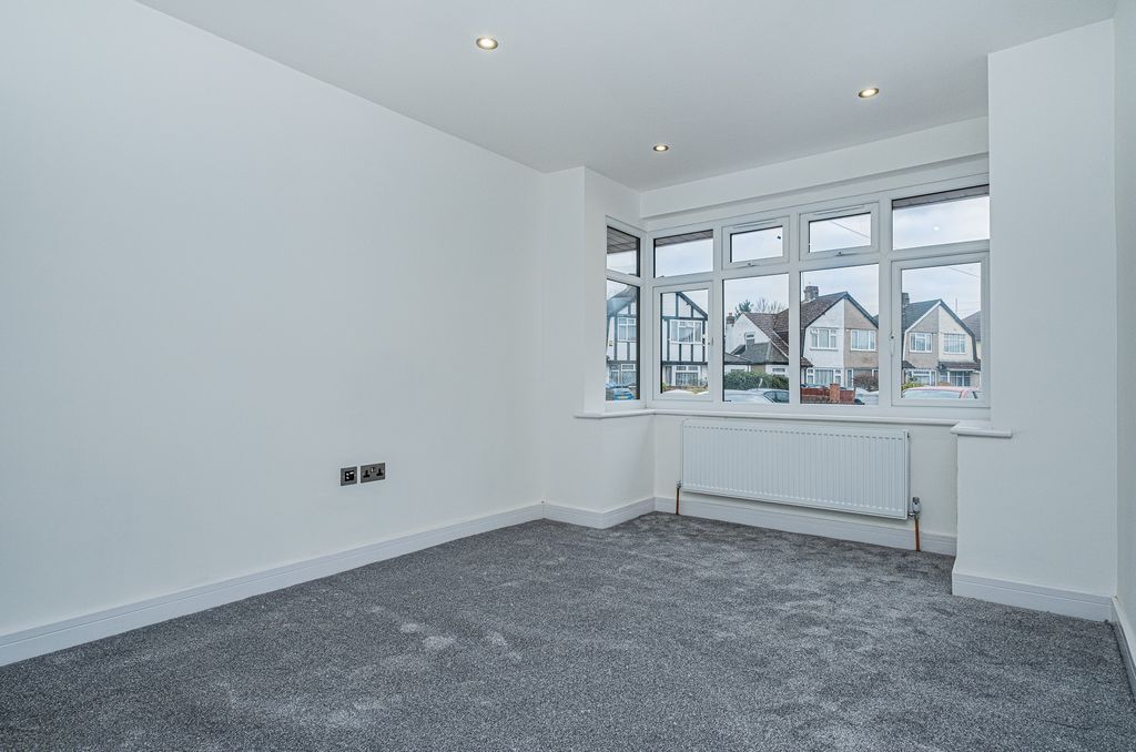 Additional image 8 of 5 bed bungalow for saleWaverley Close, Hayes UB3