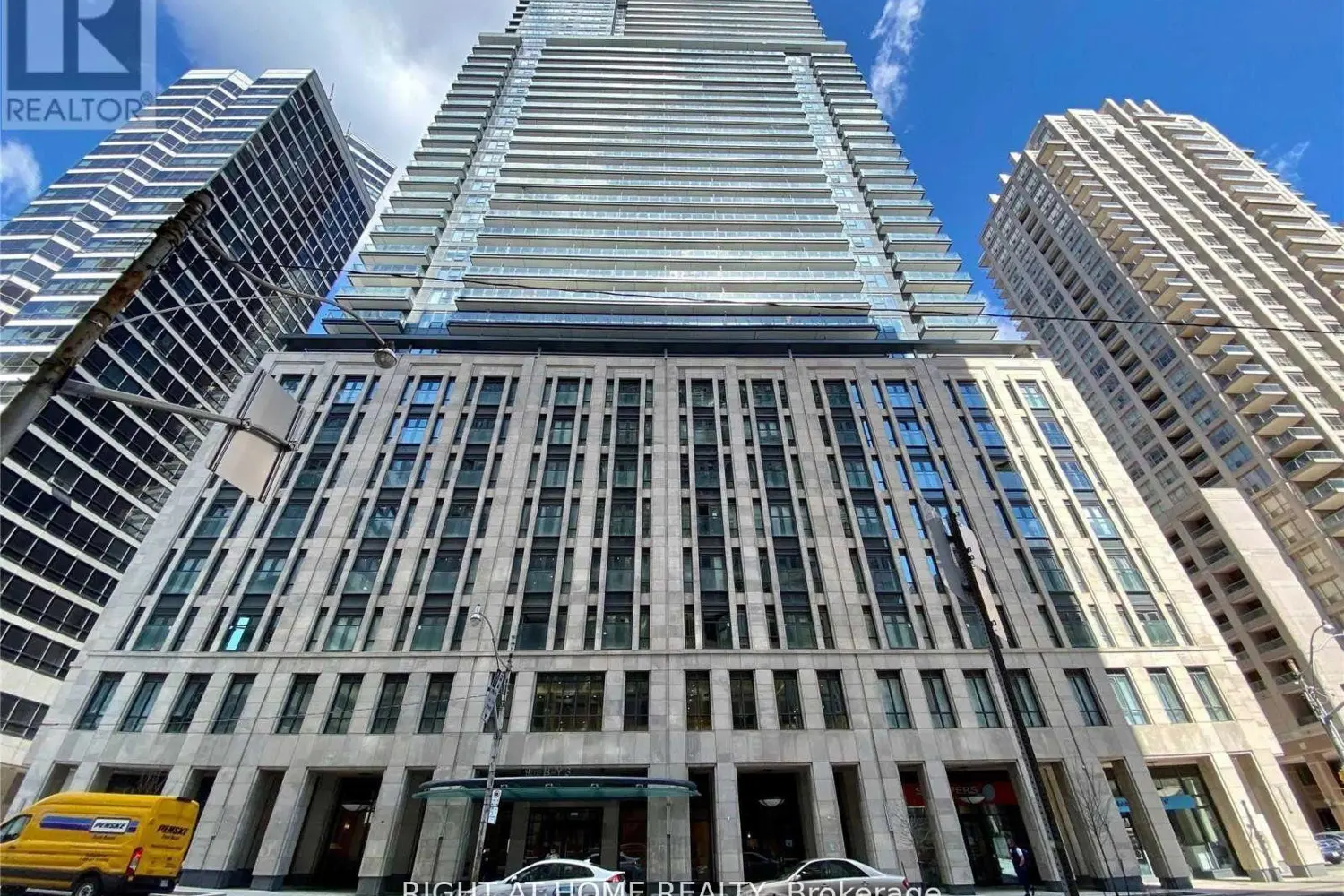 955 Bay Street 2404