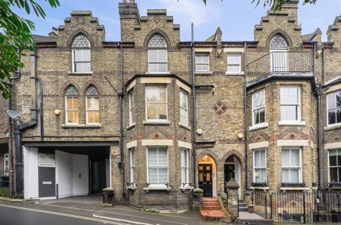 Branch Hill, Hampstead, London NW3