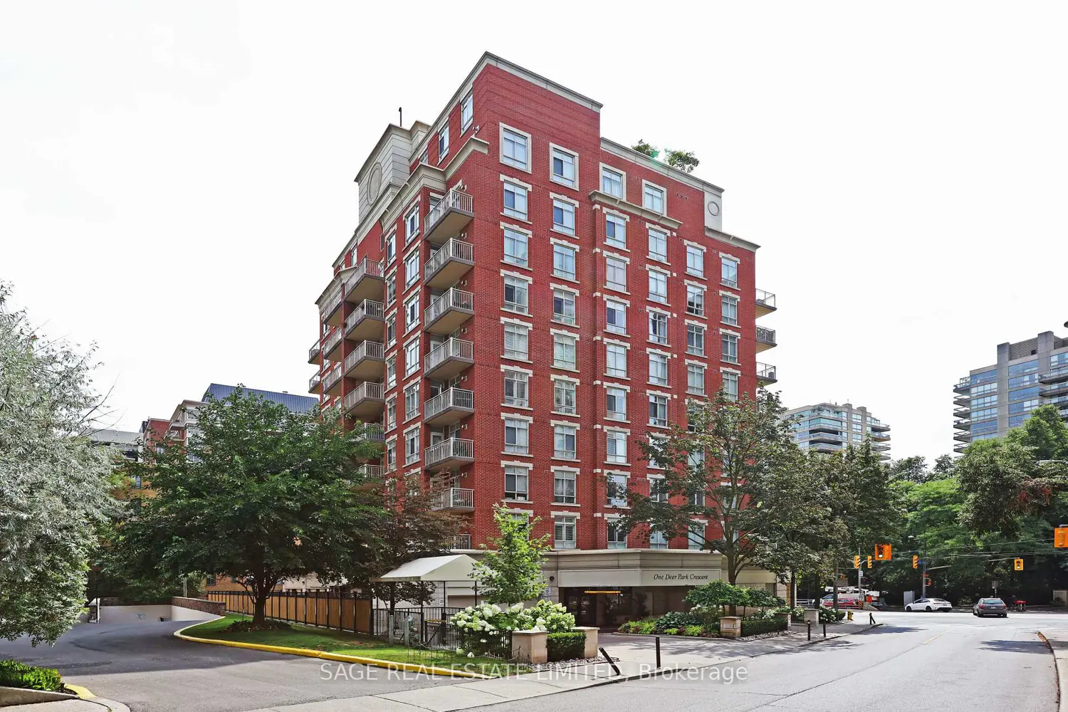 1 Deer Park Crescent 803