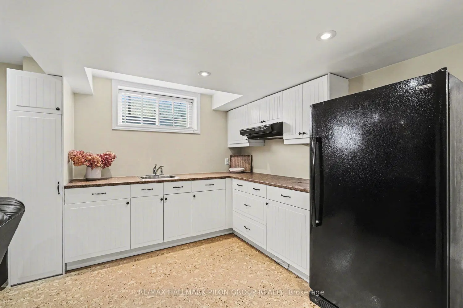 Additional image 12 of 1878 Montmere Avenue
