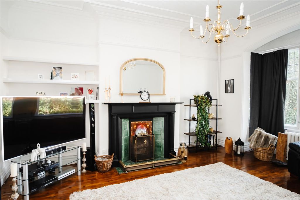 Additional image 13 of 6 bed semi-detached house for saleFerriby Road, Hessle HU13