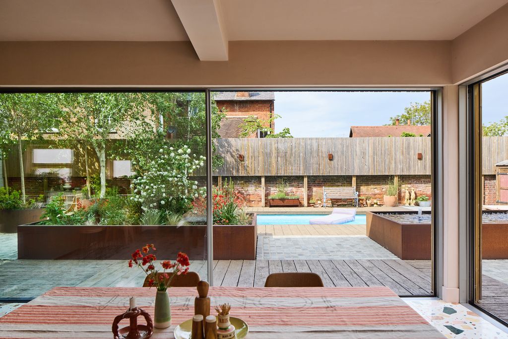 Additional image 18 of 5 bed terraced house for saleDenmark House, Henley-On-Thames, Oxfordshire RG9