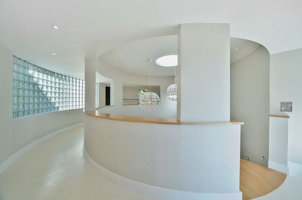 Additional image 16 of 5 bed detached house for saleNorth Shore Road, Hayling Island PO11