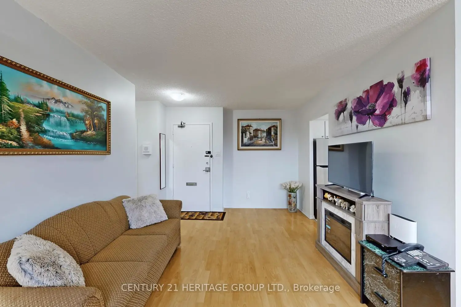5 Parkway Forest Drive 409 photo 3