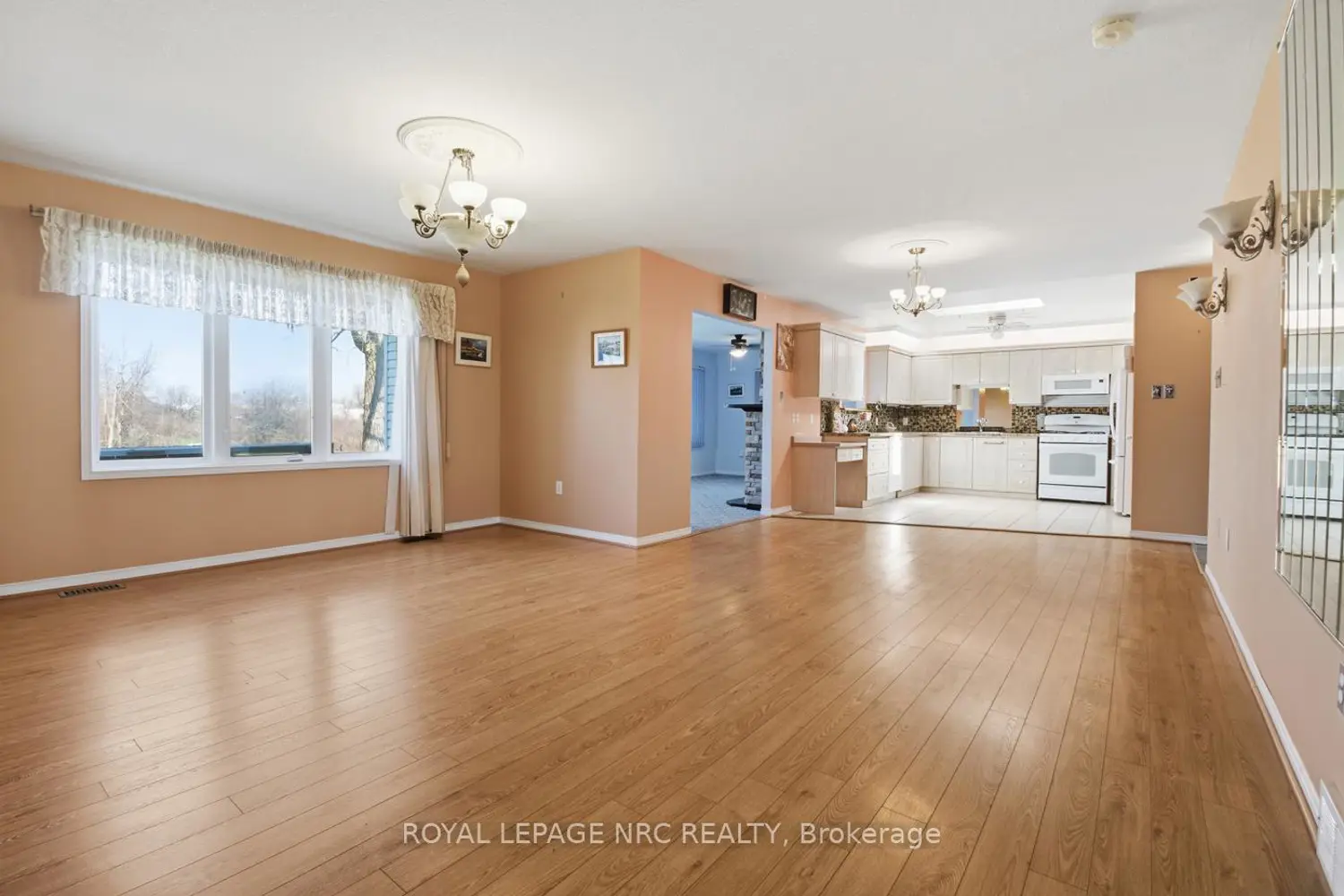 3033 Townline Road 512 photo 5